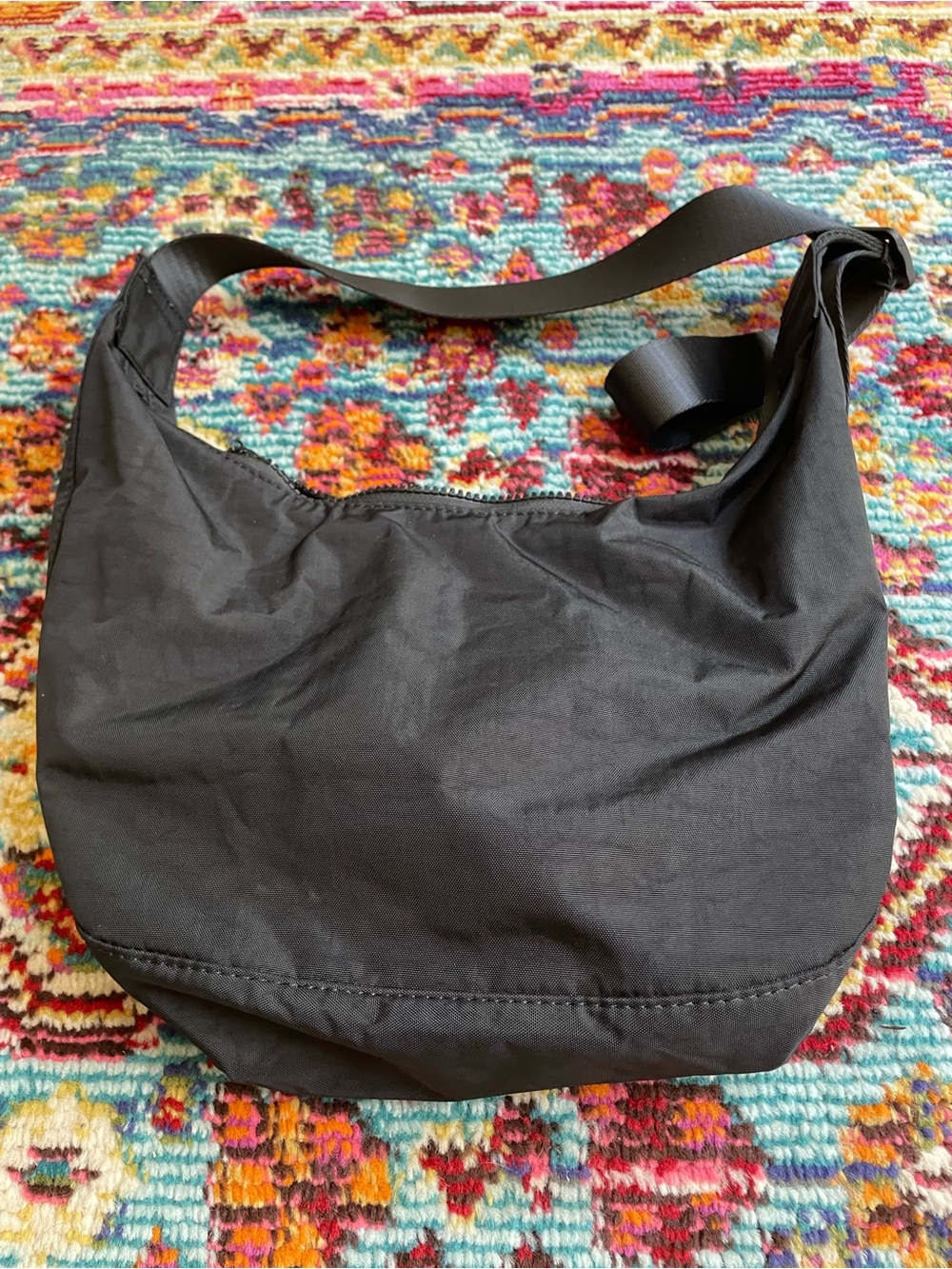 Black Medium Crescent -like Baggu brand: xsuioy- great condition 🖤 - Picture 2 of 5